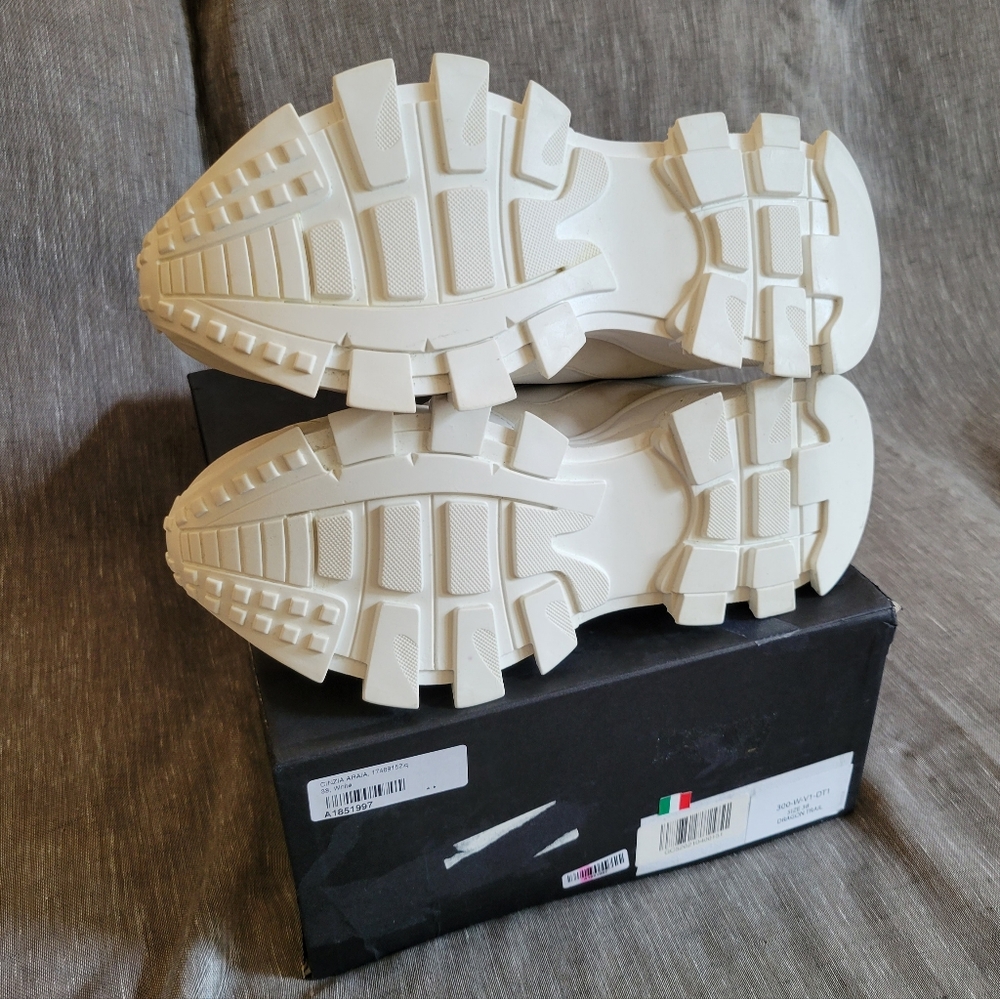 New Women's Italy's Cinzia Araia White Grey Leather Bulky Sneakers Size 8 US - Picture 15 of 16